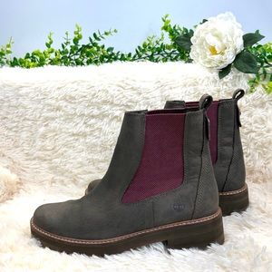 Timberland Courmayeur Valley Chelsea Boots Women’s Size 8.5 Olive